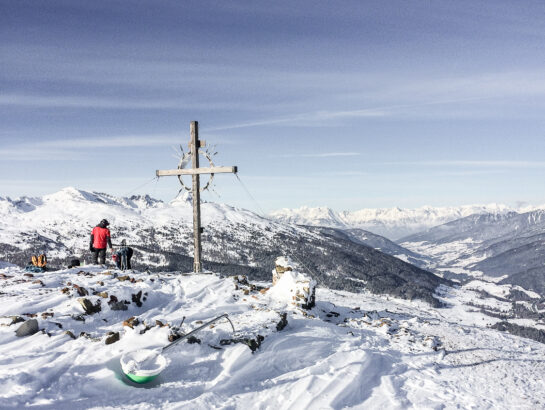 Am Gipfel des Sattelberg, Blick Richtung Norden